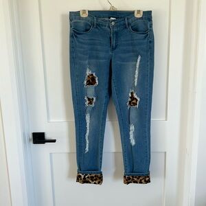 Venus distressed jeans ankle length with cuff